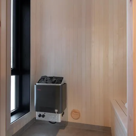 Premium Penthouse Near Strandafjellet & Geiranger - Panoramic Mountain Views & Sauna Apartment