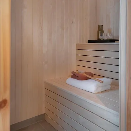 Premium Penthouse Near Strandafjellet & Geiranger - Panoramic Mountain Views & Sauna