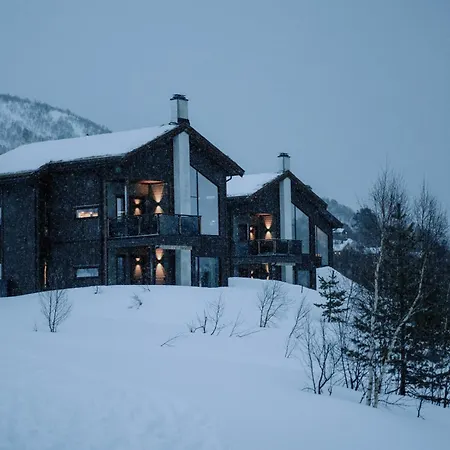 Premium Penthouse Near Strandafjellet & Geiranger - Panoramic Mountain Views & Sauna