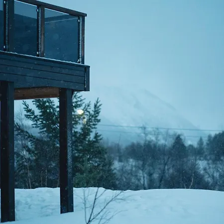 Premium Penthouse Near Strandafjellet & Geiranger - Panoramic Mountain Views & Sauna Apartment Stranda (More og Romsdal)